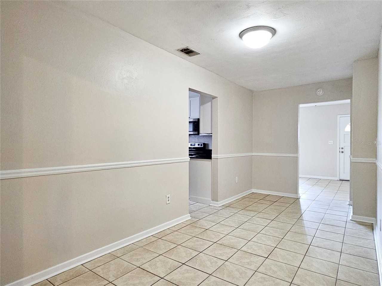 1917 Casco St - Photo 5 of 17