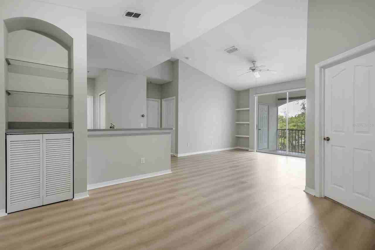 2705 Maitland Crossing Way #303 - Photo 5 of 29