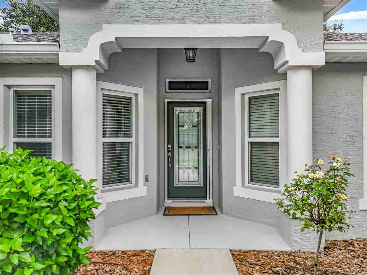 27327 Roanoke Dr - Photo 2 of 43