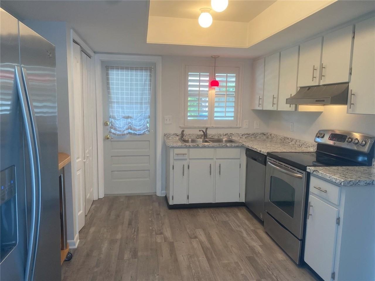 1121 Bonnie Lou Dr - Photo 2 of 11