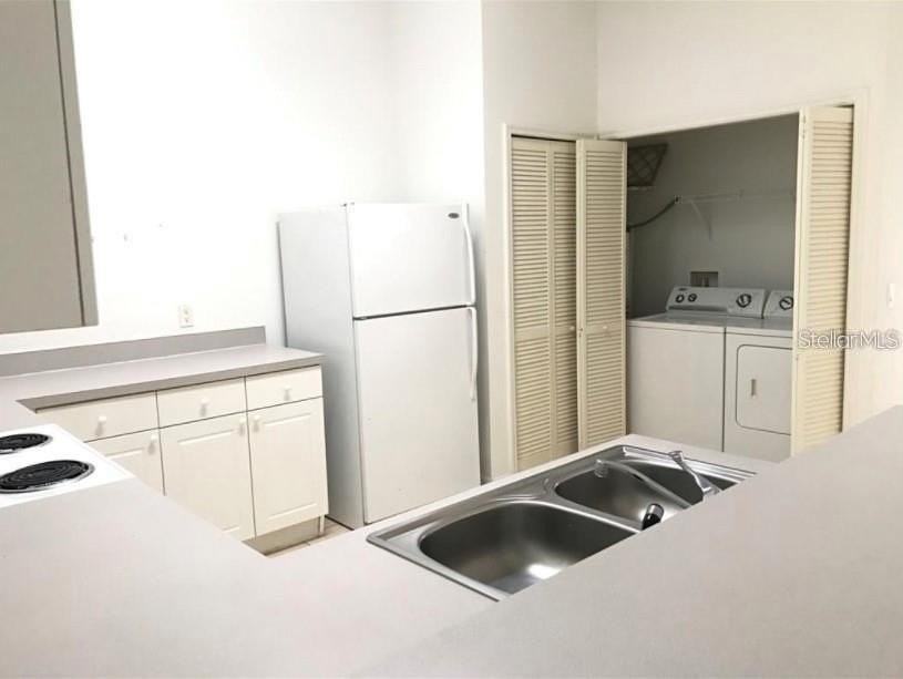 2792 Club Cortile Cir #B - Photo 3 of 11