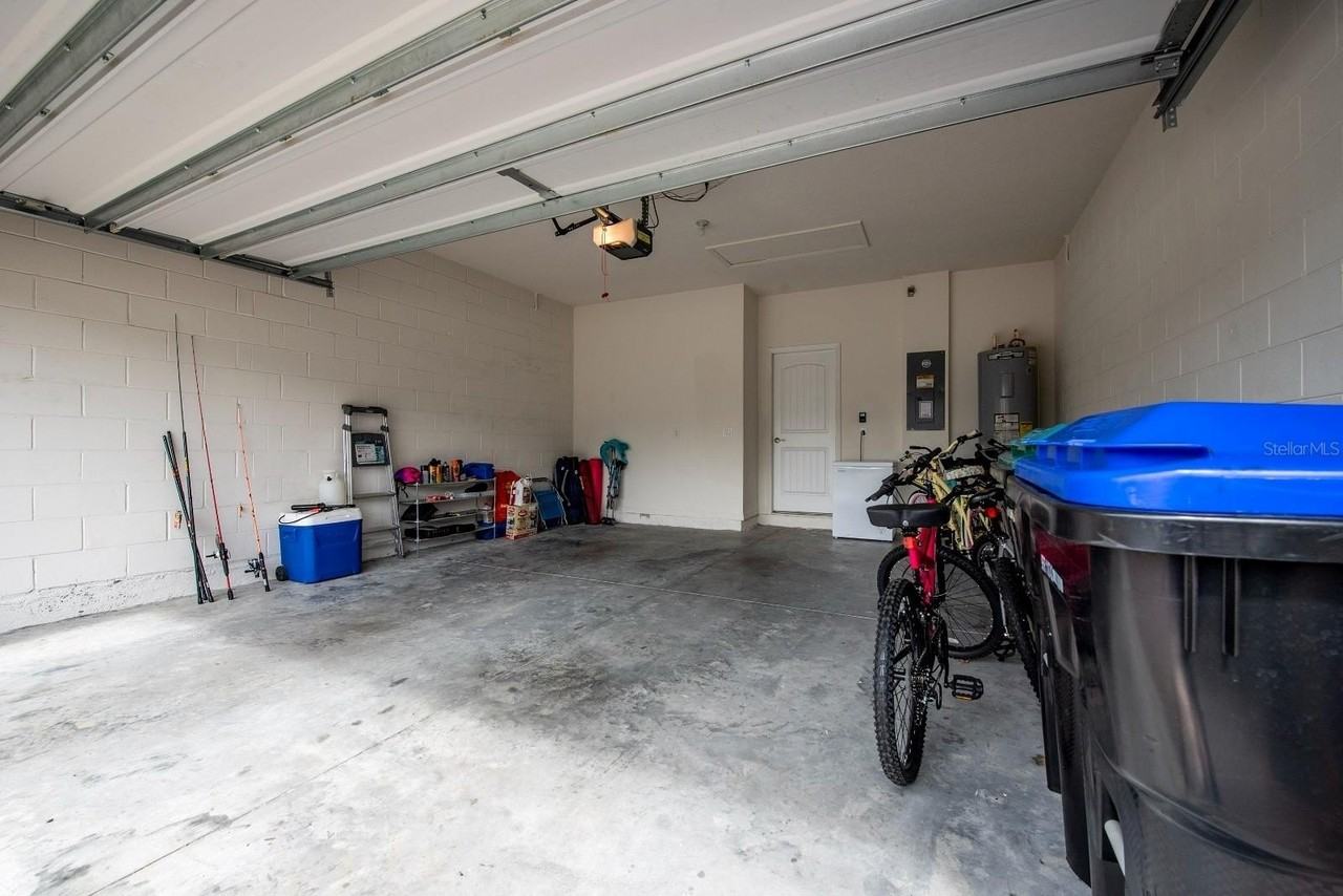 16743 Herongate Dr - Photo 7 of 39