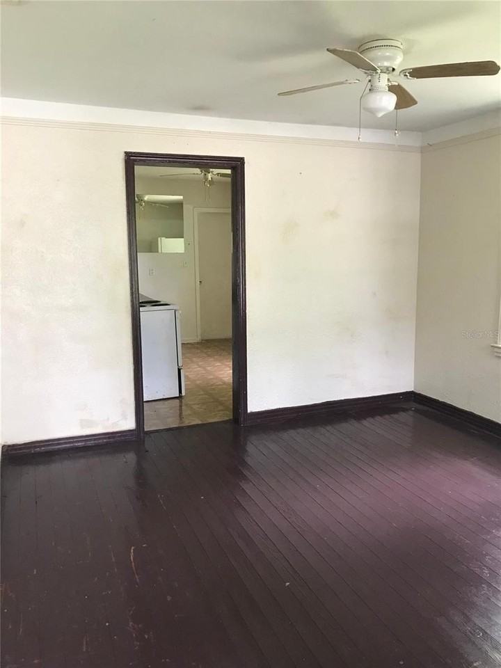 1250 W 27th St - Photo 3 of 8