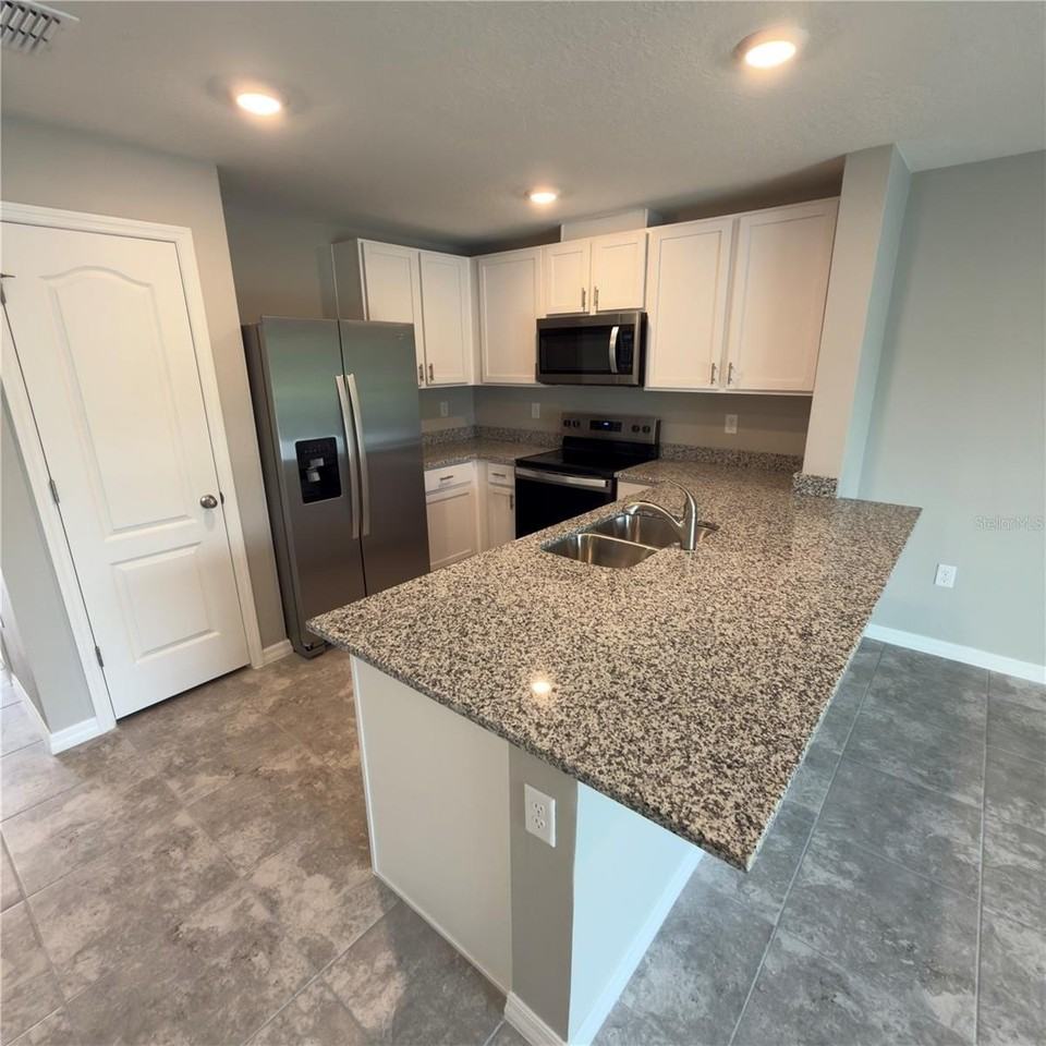 542 Zinfandel Dr - Photo 4 of 16