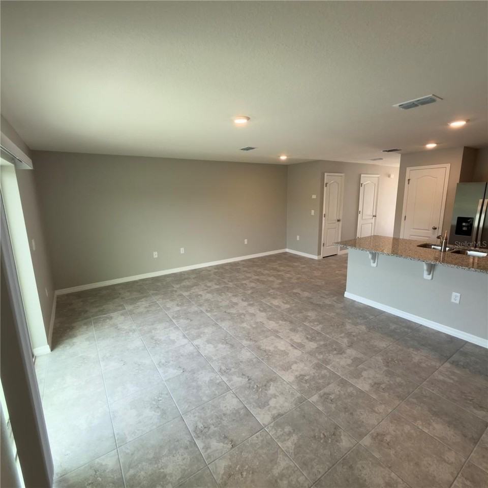 542 Zinfandel Dr - Photo 5 of 16