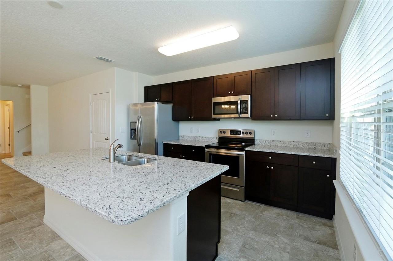 16374 Turning Tide Way - Photo 5 of 28