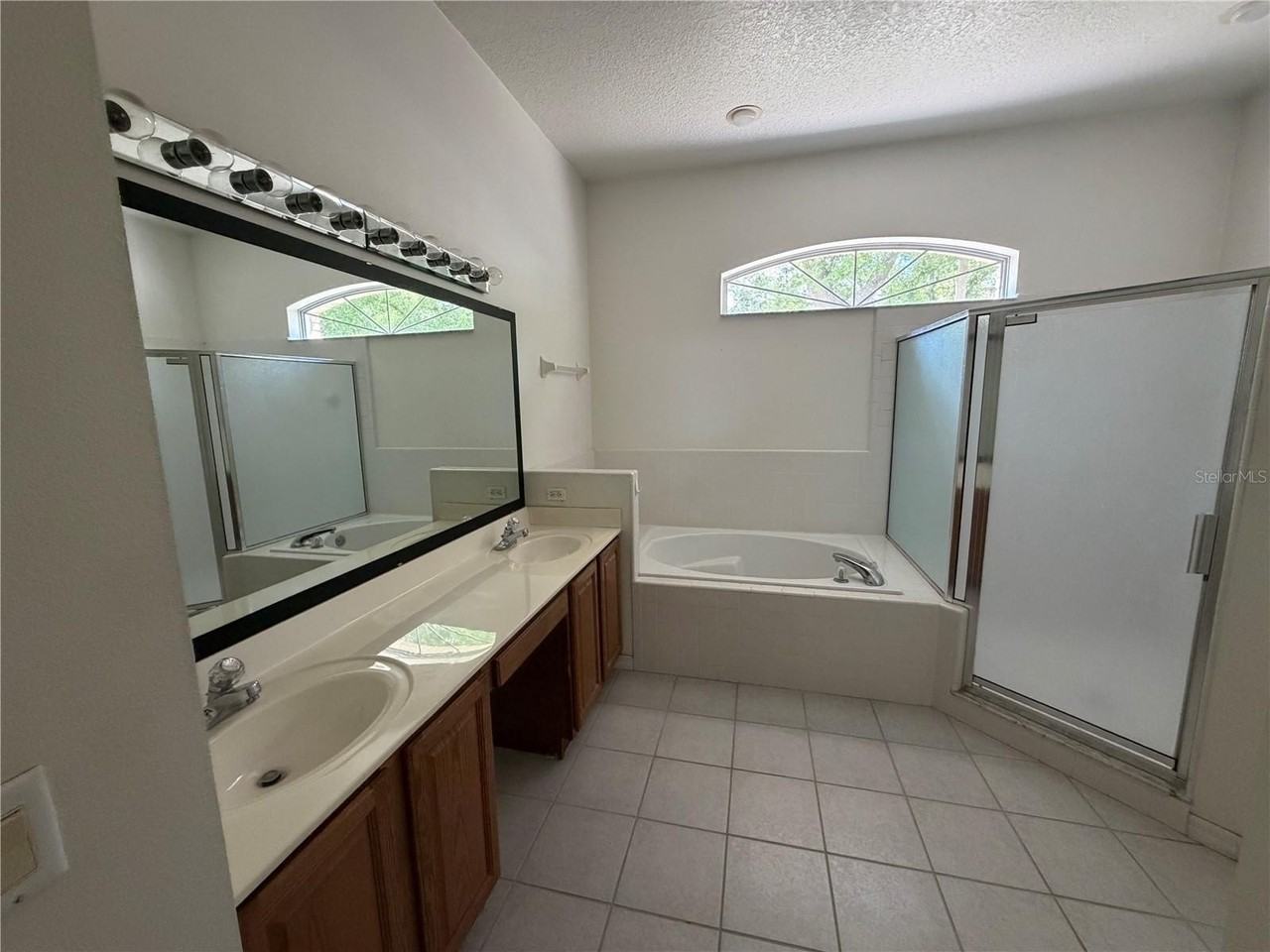 7841 Belvoir Dr - Photo 6 of 11