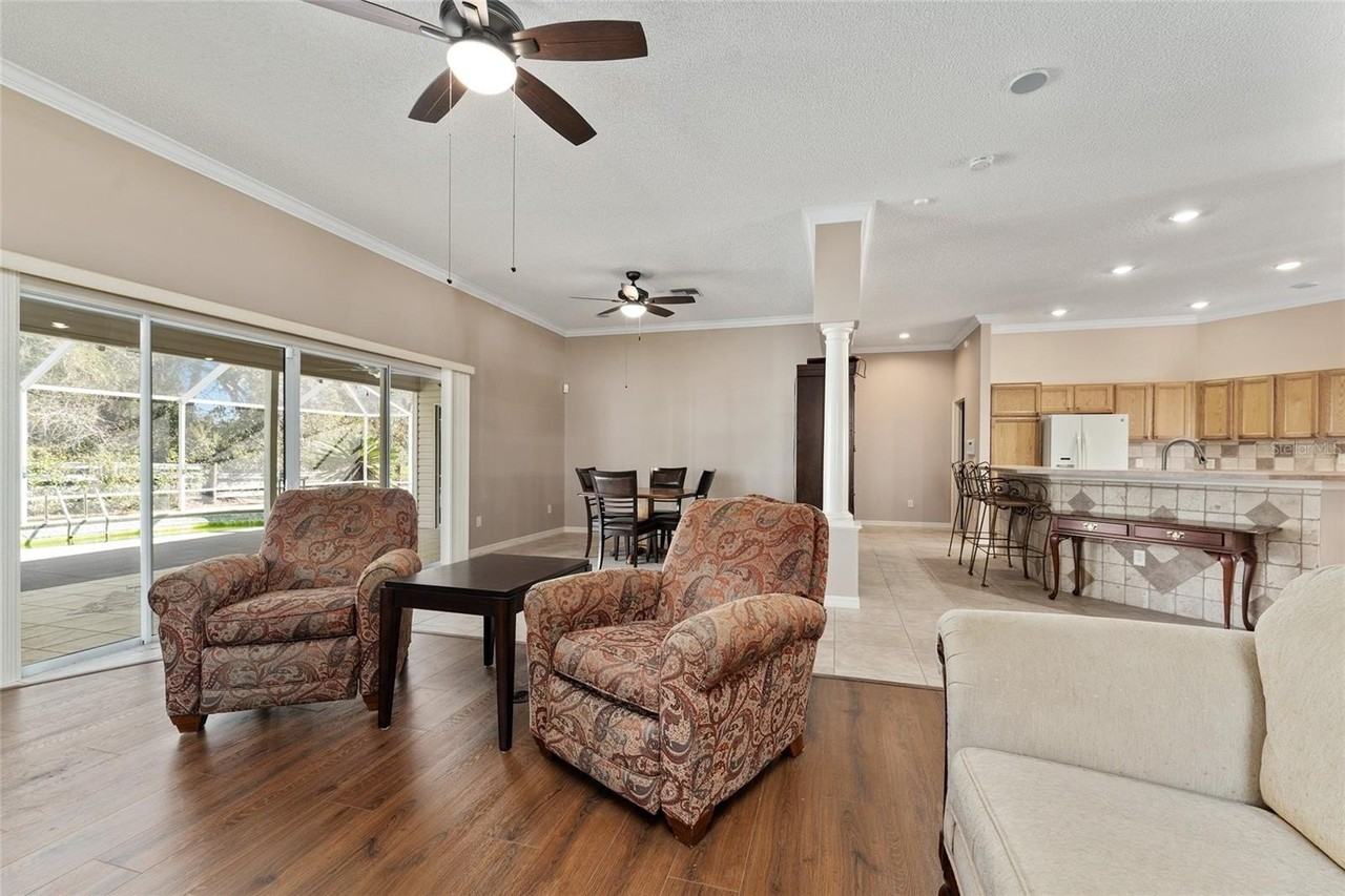 1205 Bower Ln - Photo 6 of 21