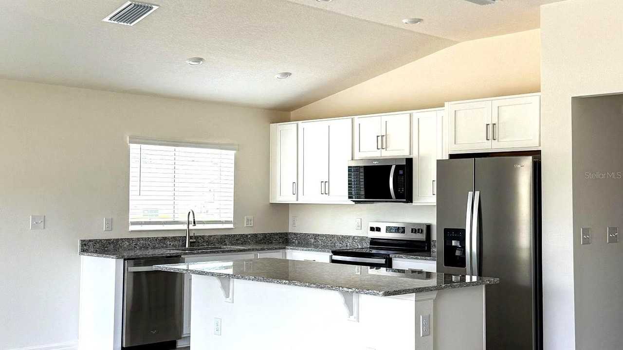 3438 Sanctuary Dr - Photo 4 of 21