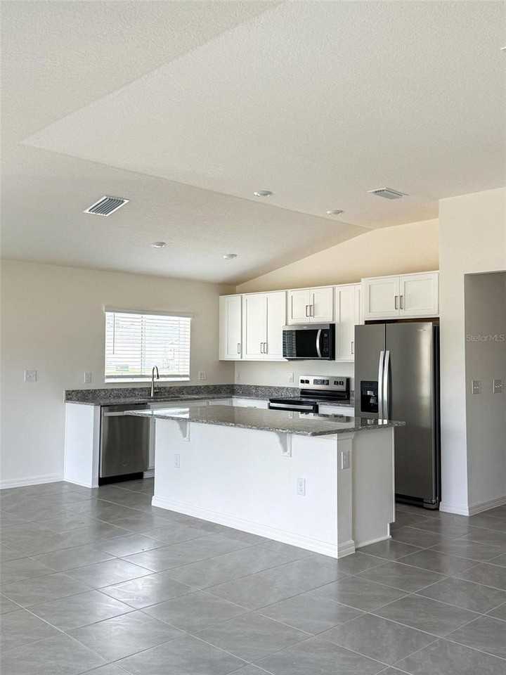 3438 Sanctuary Dr - Photo 6 of 21