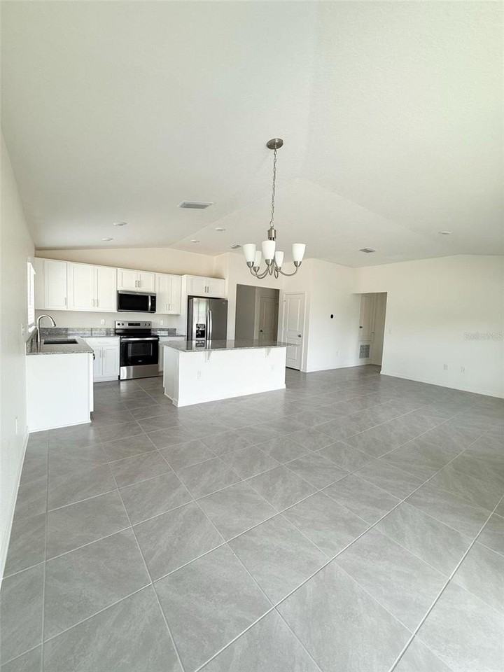 3438 Sanctuary Dr - Photo 7 of 21