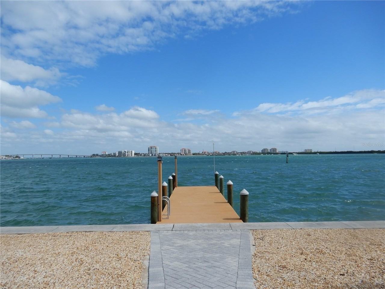 337 1st St W - Photo 2 of 26