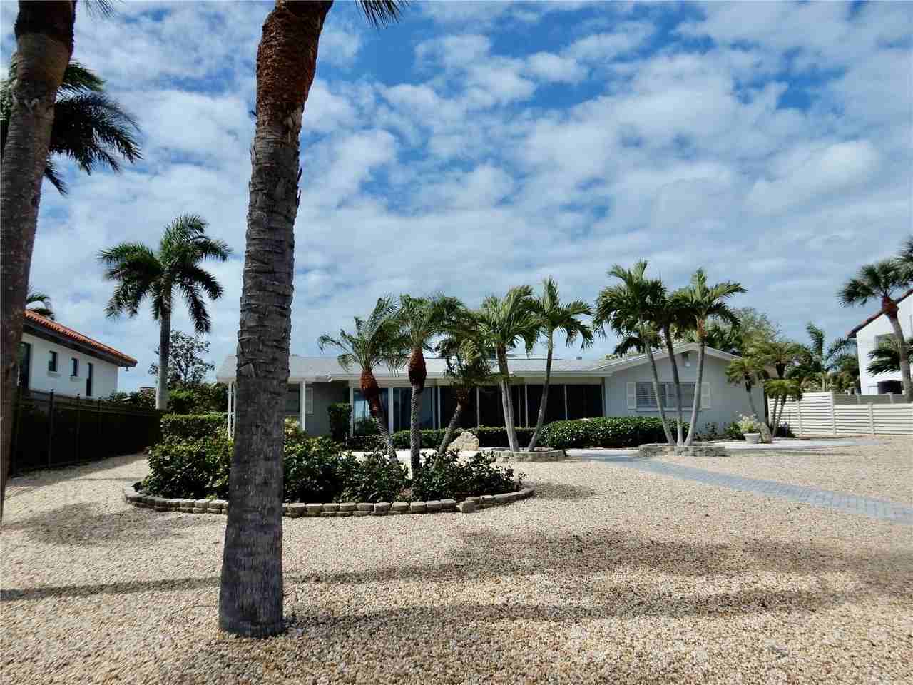 337 1st St W - Photo 5 of 26