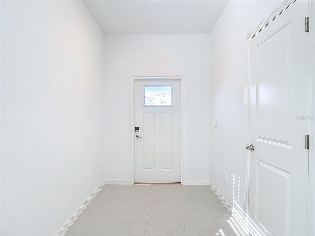 6170 Shiner St - Photo 3 of 32