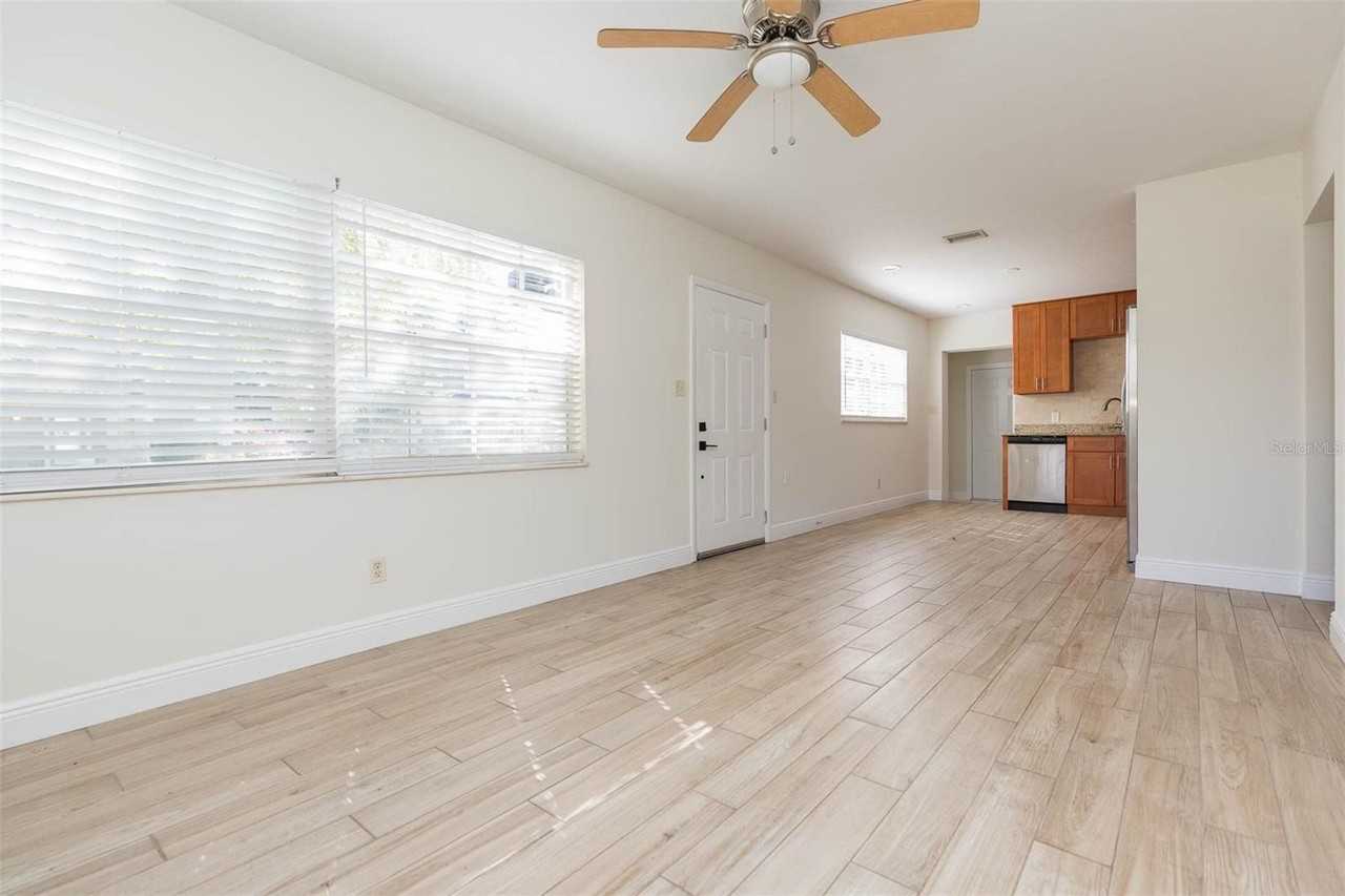 3401 W San Pedro St - Photo 3 of 15