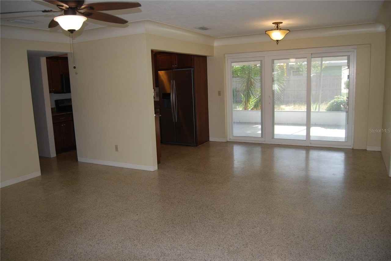 2871 67th St N - Photo 2 of 23