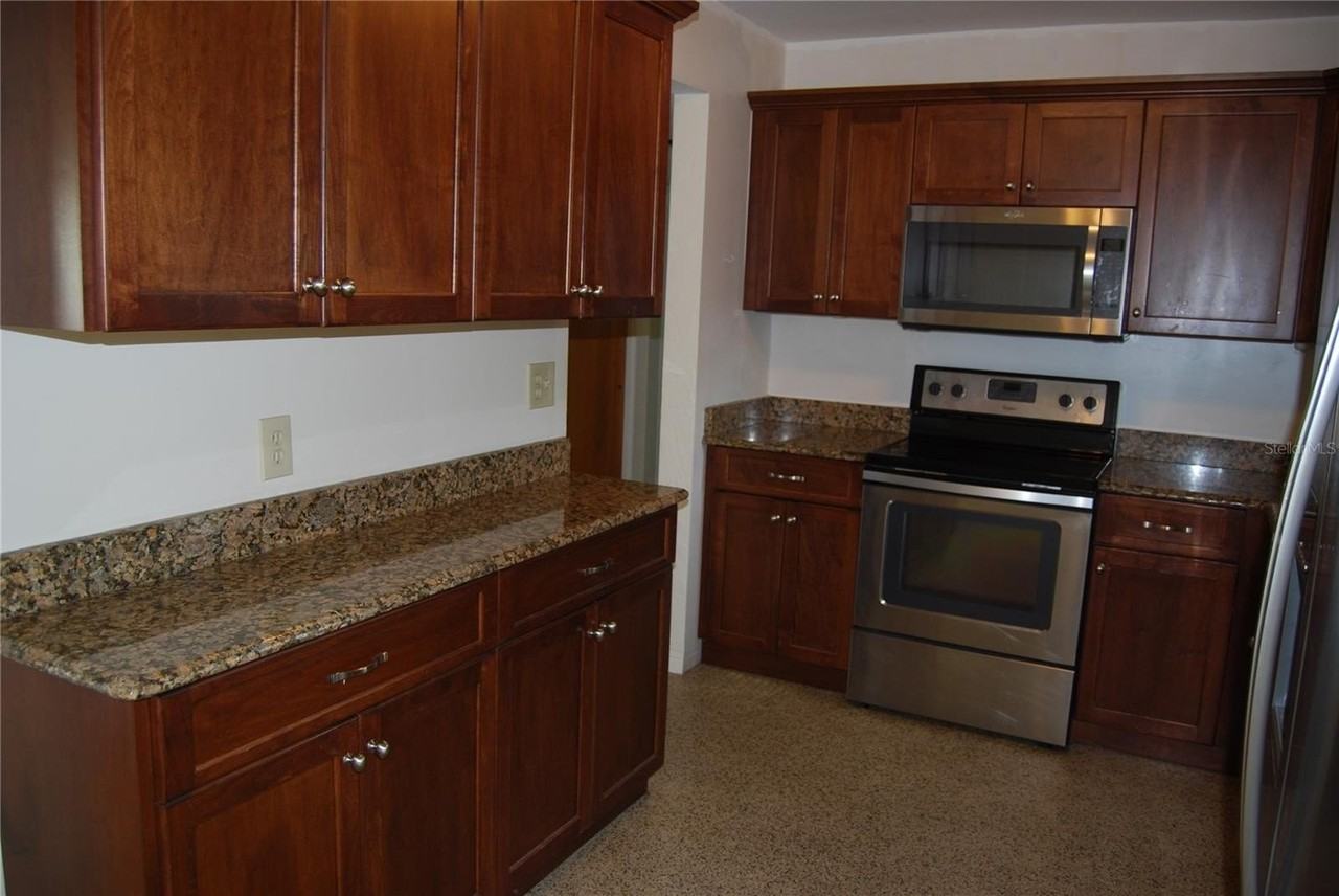 2871 67th St N - Photo 7 of 23