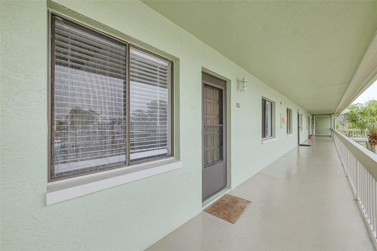 218 Caryl Way - Photo 4 of 31