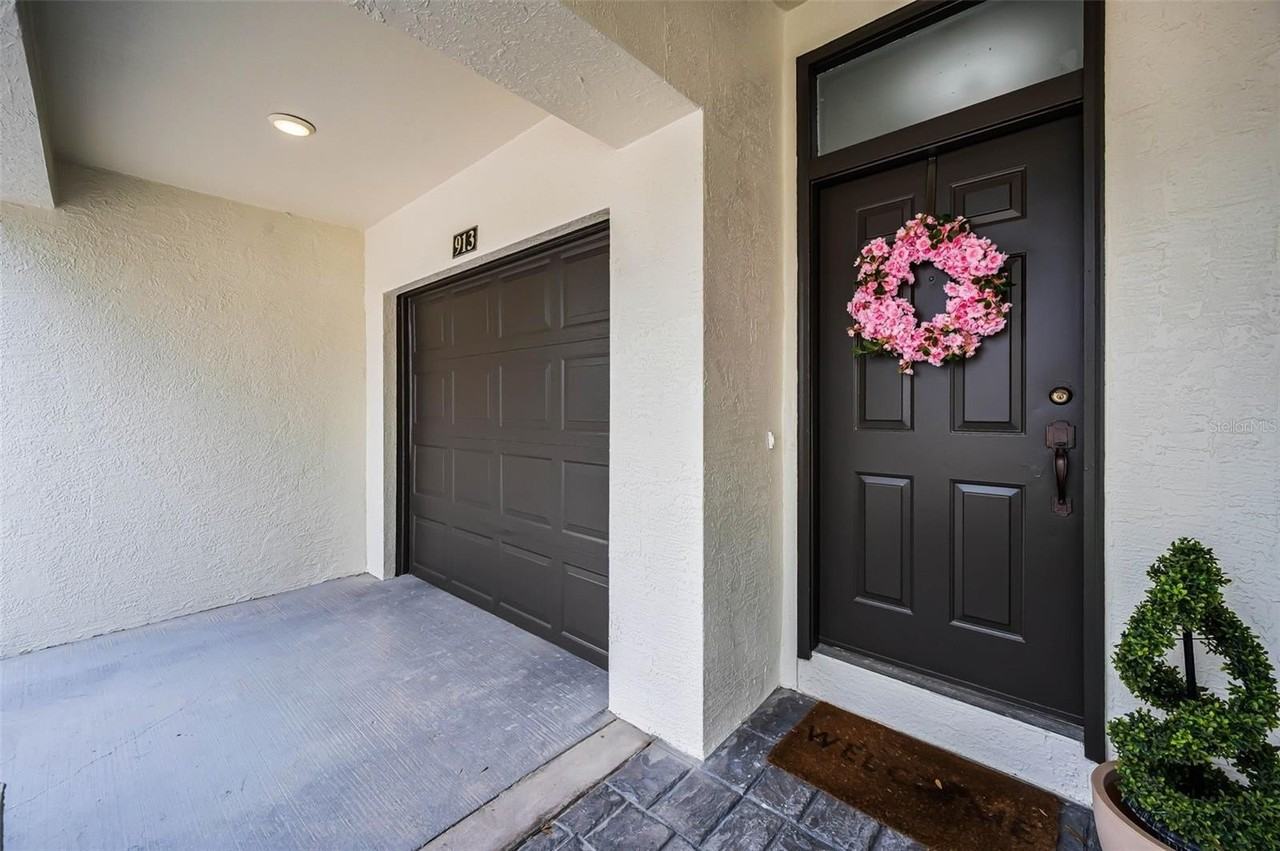 913 Normandy Trace Rd #913 - Photo 5 of 50