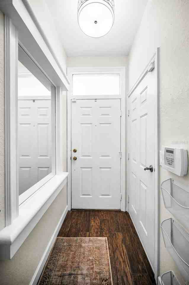 913 Normandy Trace Rd #913 - Photo 7 of 50