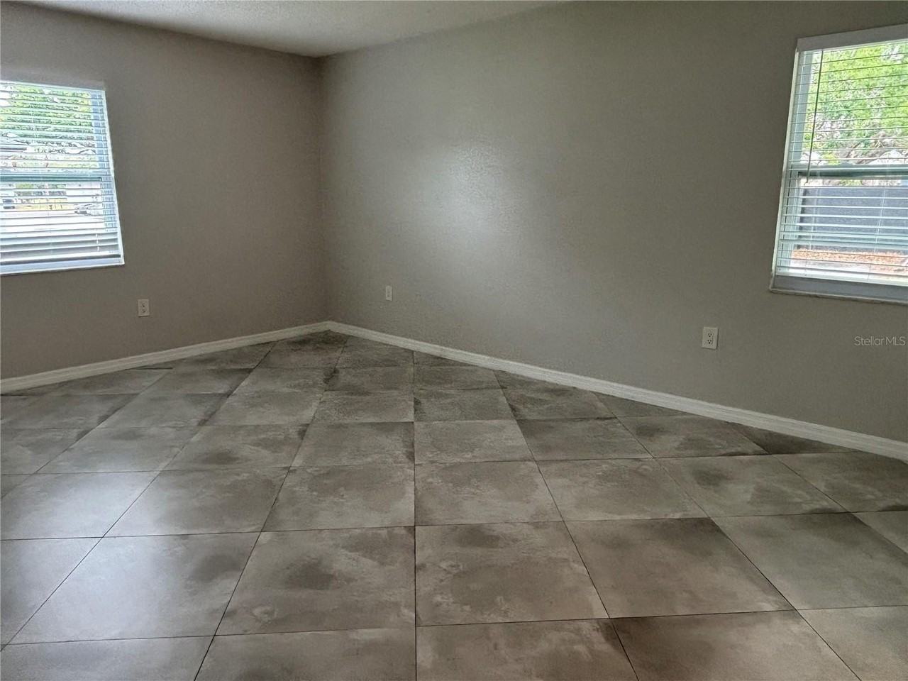 5839 Erin Ln S #A - Photo 6 of 17