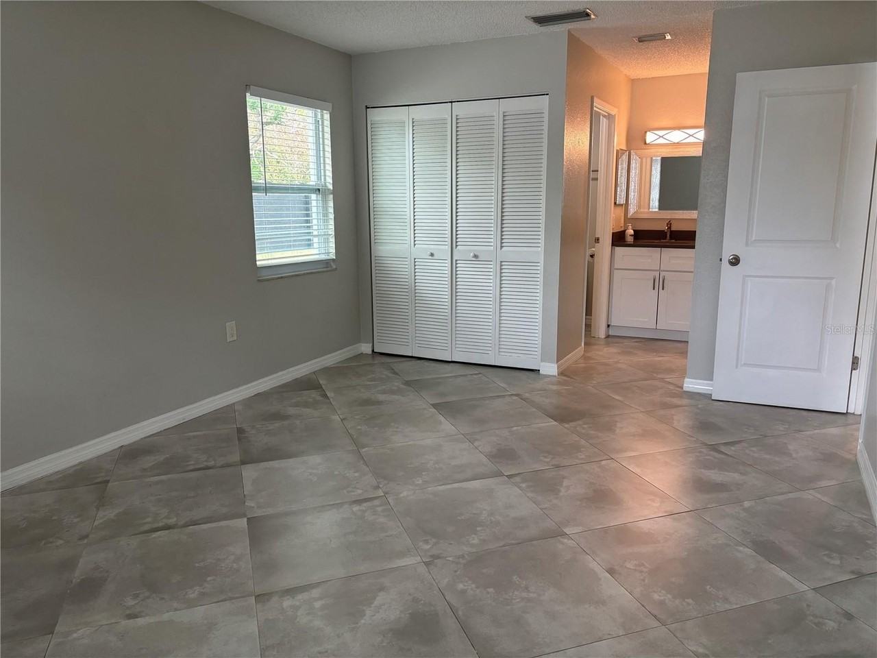 5839 Erin Ln S #A - Photo 7 of 17