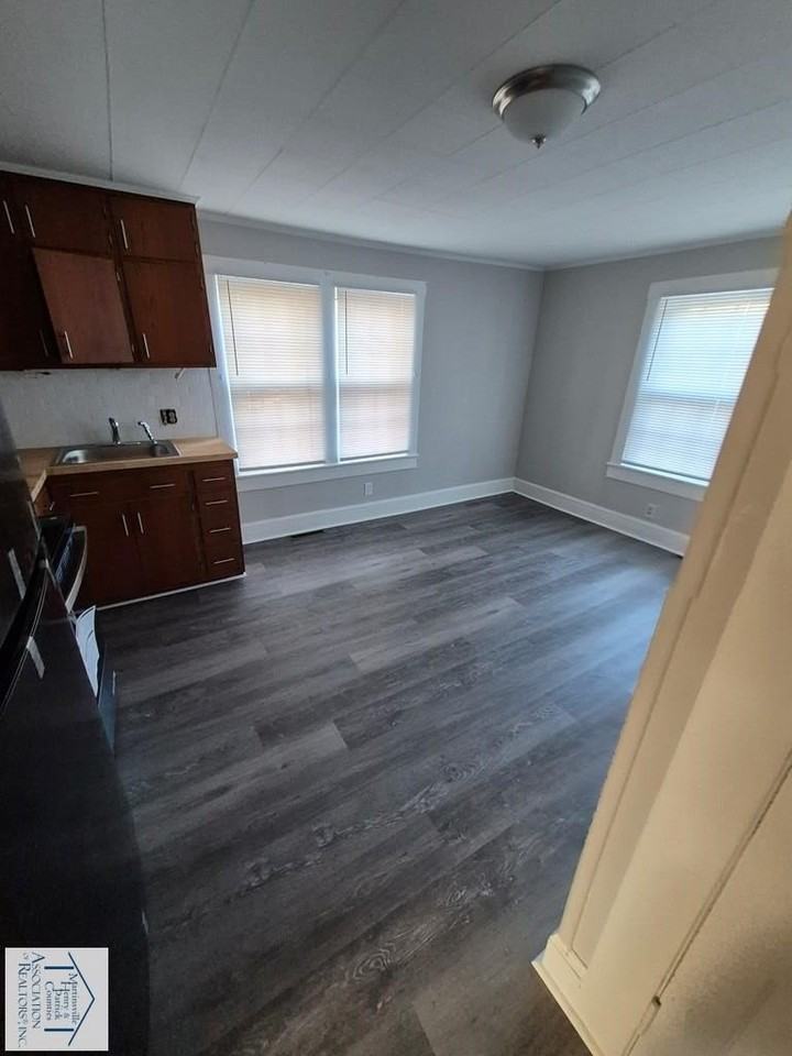 12 Blackfeather Trl - Photo 5 of 8