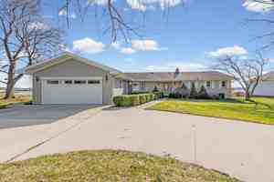 featured image of 4583 Chamberlain St