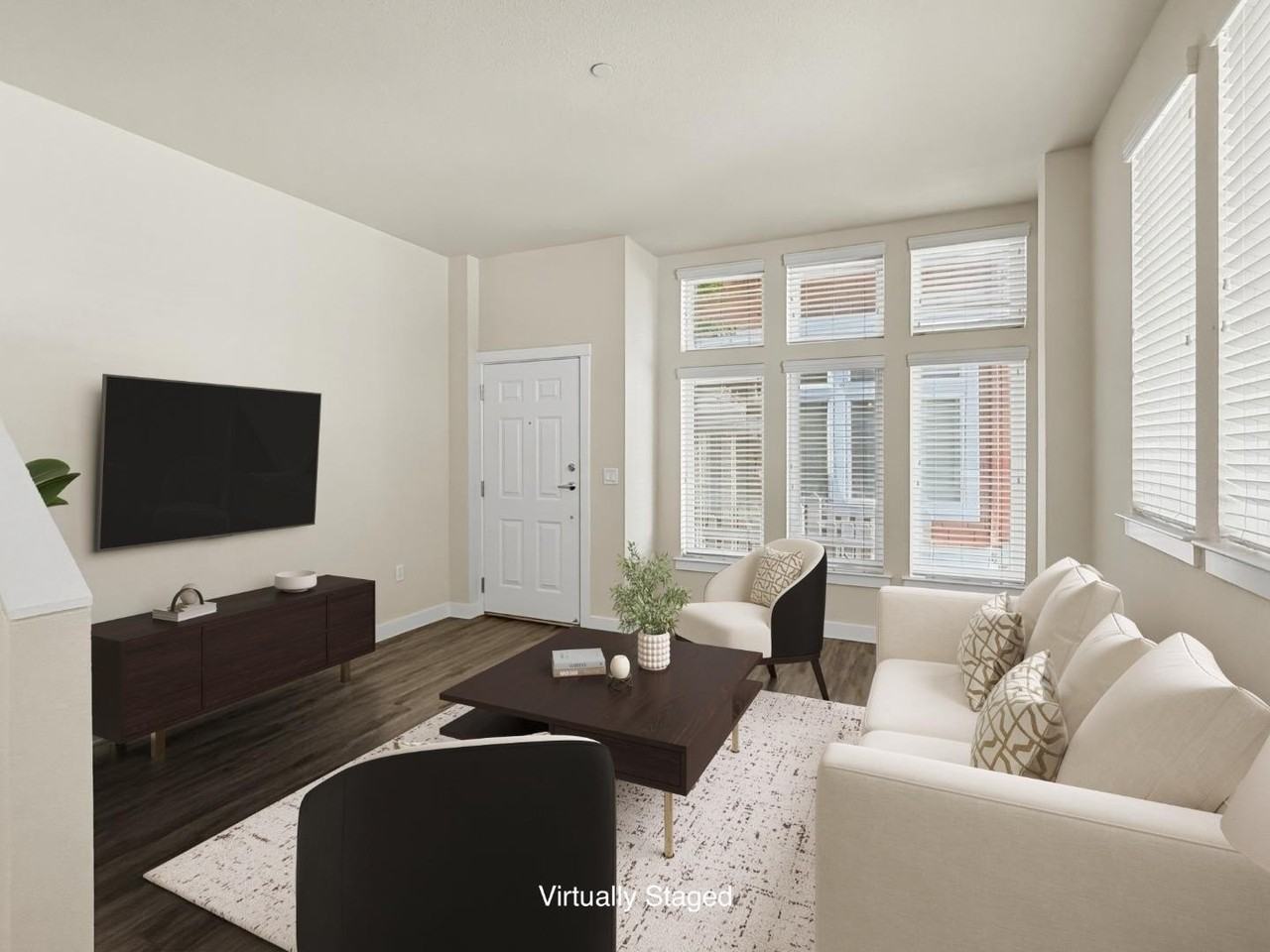 830 Frederick Cmns - Photo 3 of 39