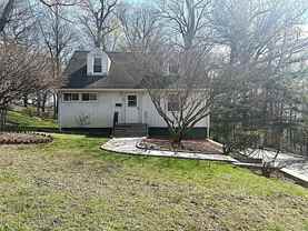 8 Ridge St - Photo 1 of 1