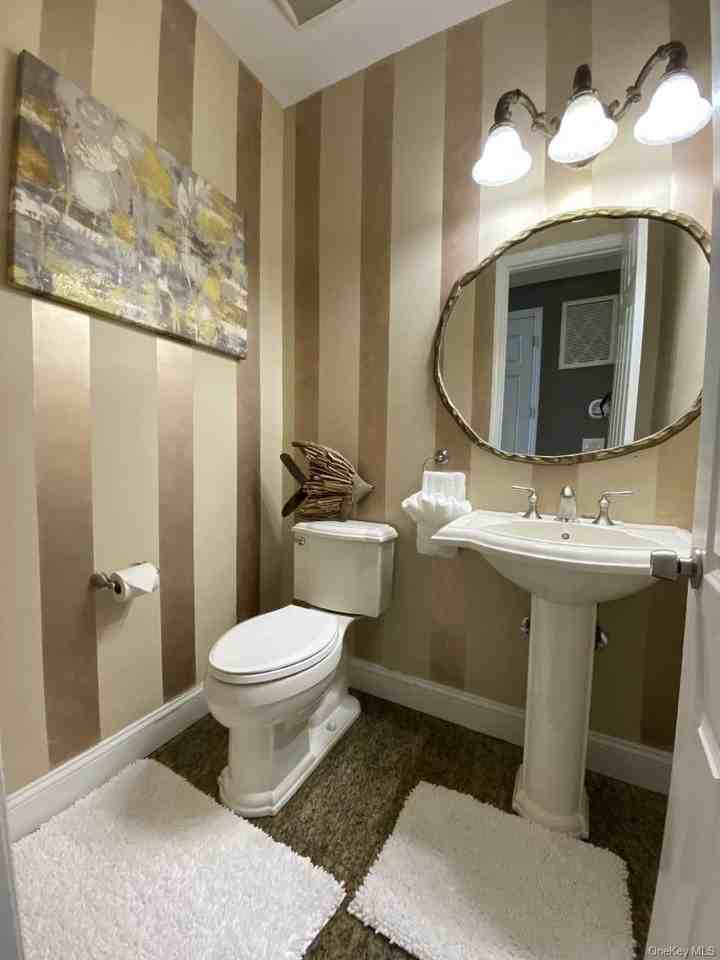 24 Wilafra Pl - Photo 5 of 45