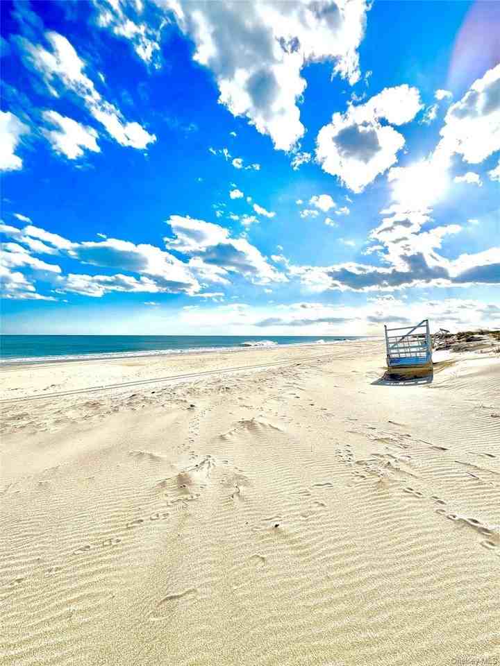 253 Dune Rd #49 - Photo 2 of 17