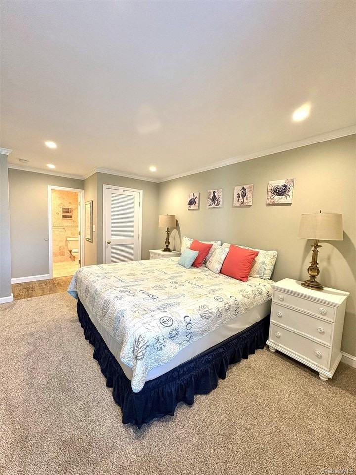 253 Dune Rd #49 - Photo 4 of 17