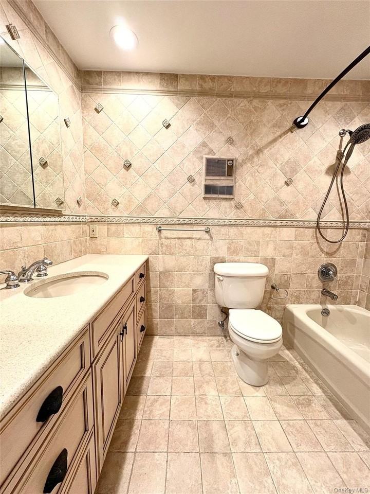 253 Dune Rd #49 - Photo 5 of 17