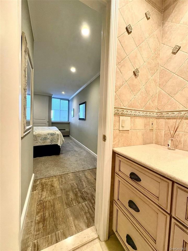 253 Dune Rd #49 - Photo 7 of 17