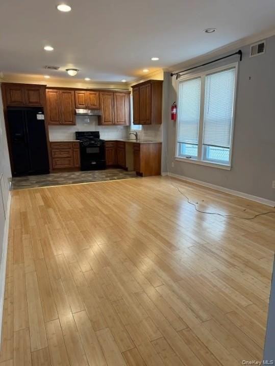 14518 Shore Ave - Photo 4 of 10