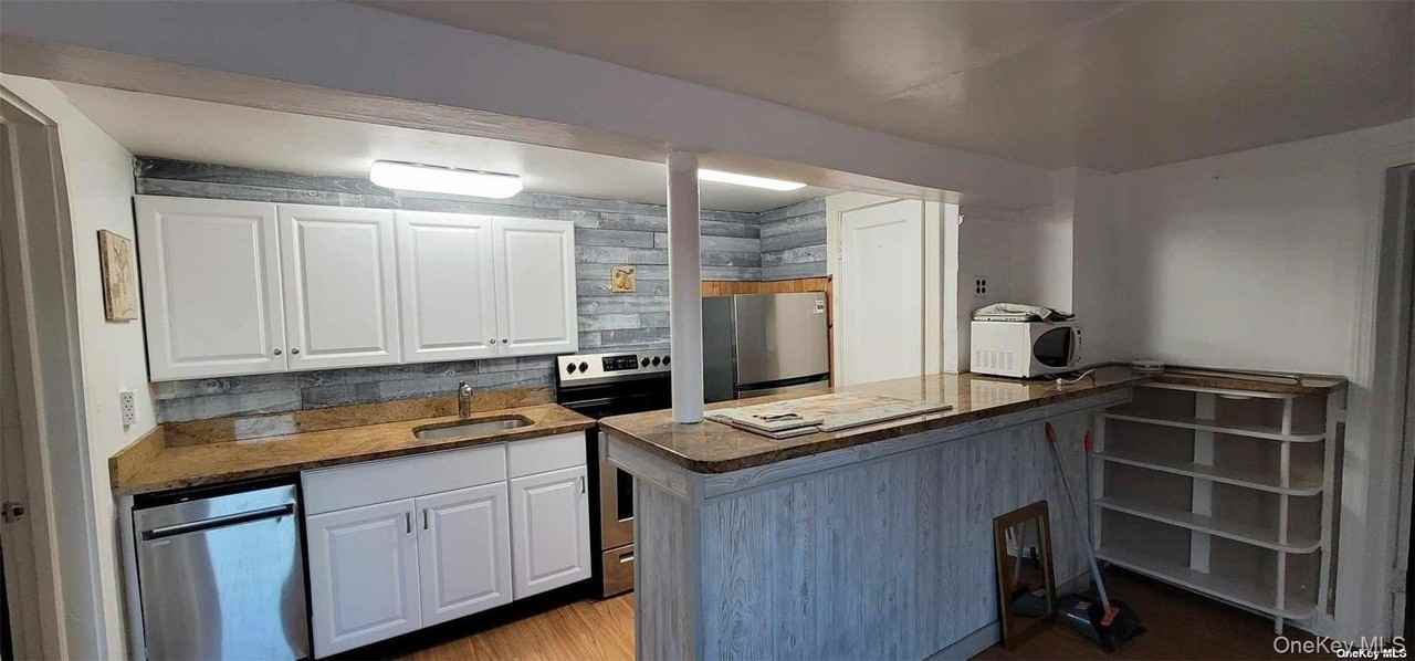 147 Woodbine Ave Apt 1n - Photo 4 of 11