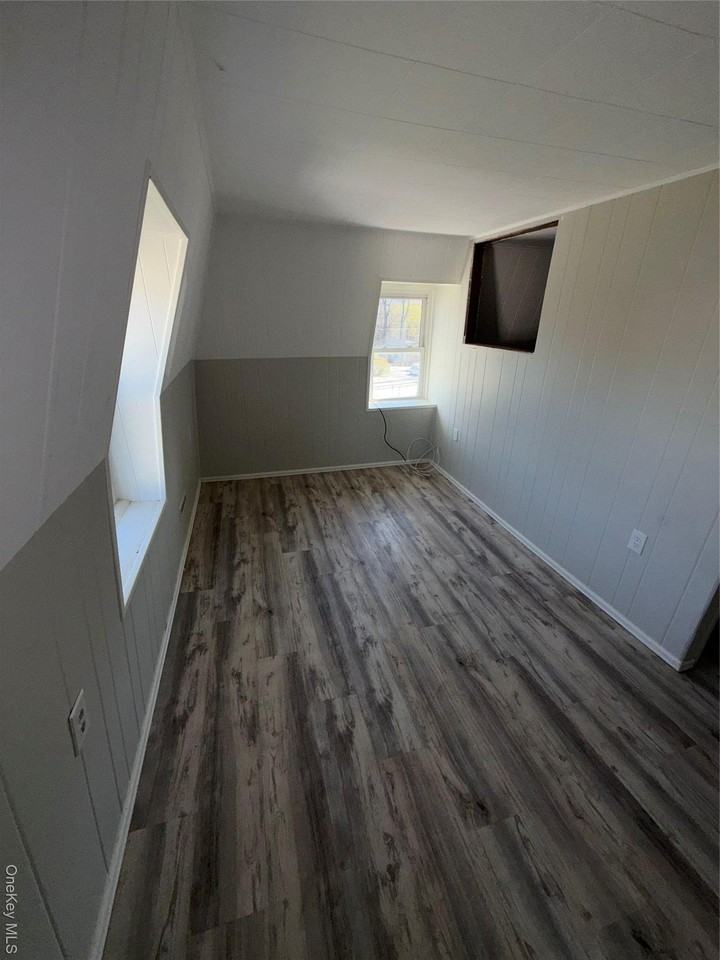 80 Old Glenham Rd - Photo 2 of 5