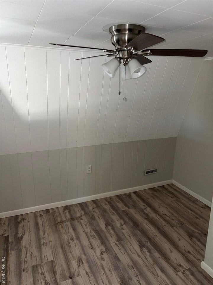 80 Old Glenham Rd - Photo 3 of 5