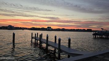 featured image of 517 Bayview Dr