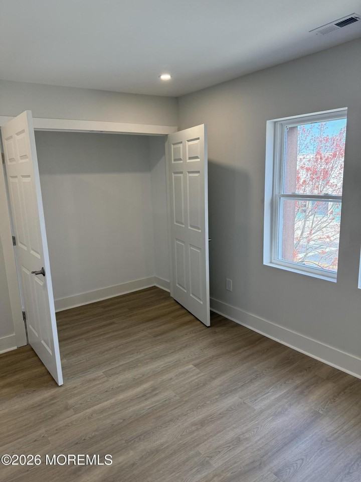 808 Asbury Ave Apt 2 - Photo 5 of 12