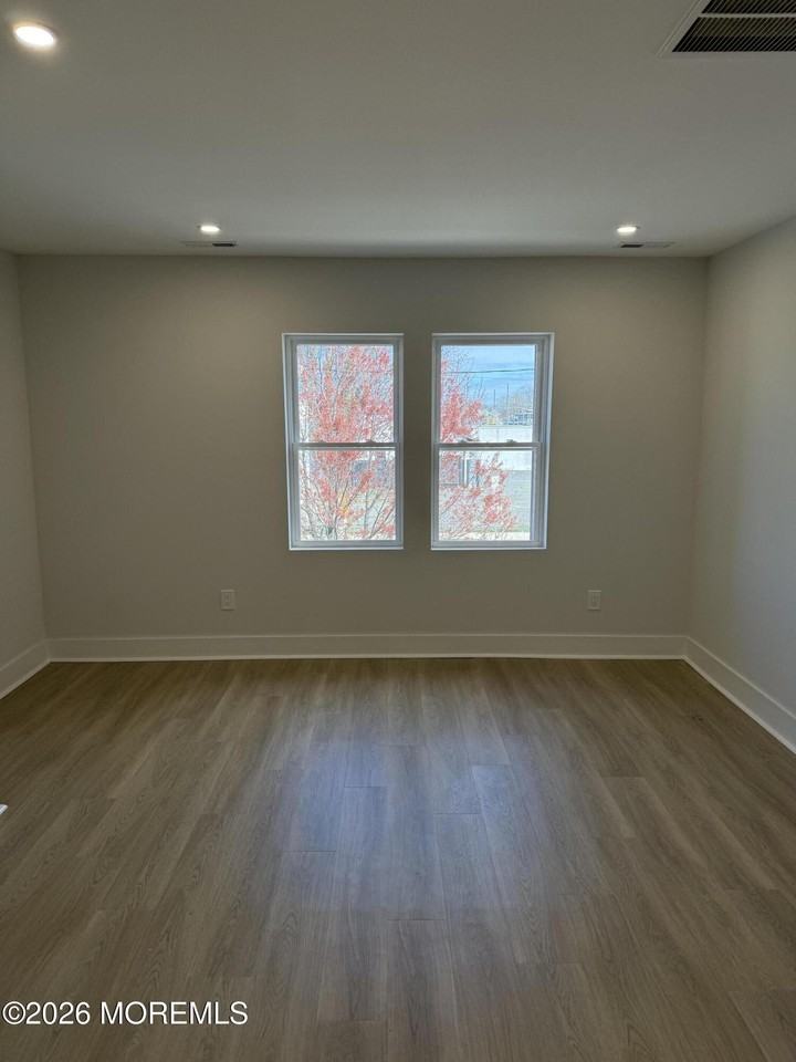 808 Asbury Ave Apt 2 - Photo 7 of 12