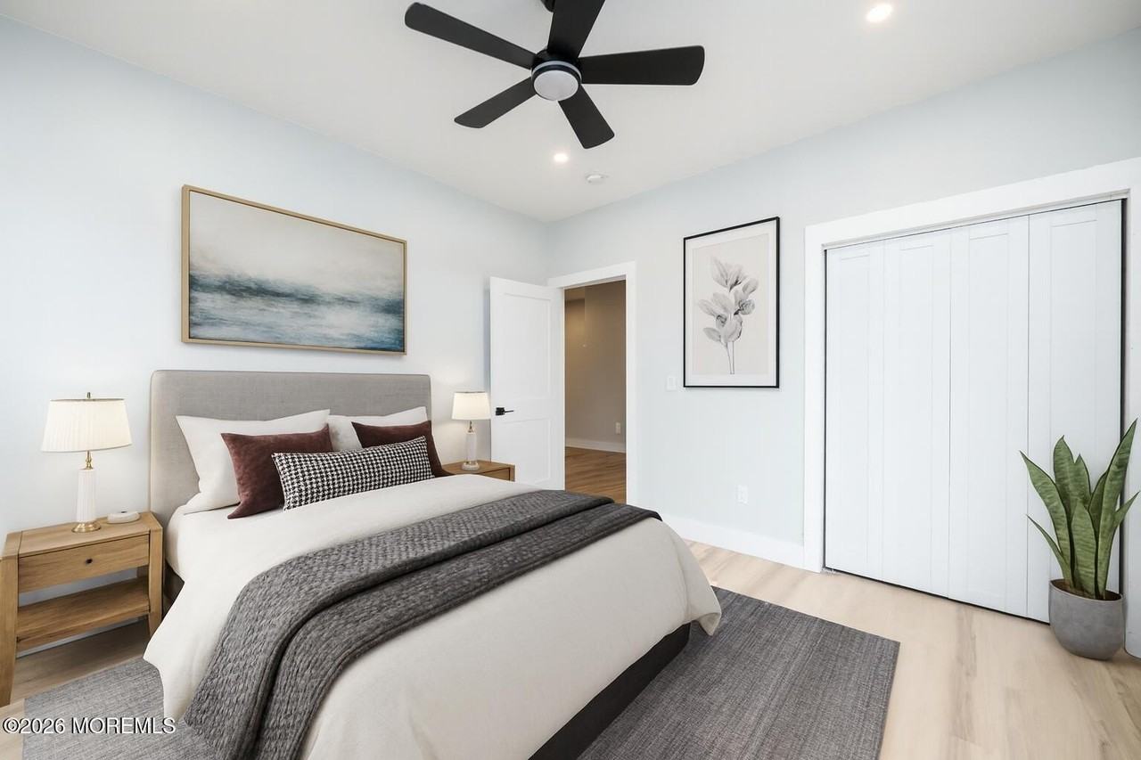 243 Virginia Ave - Photo 6 of 19