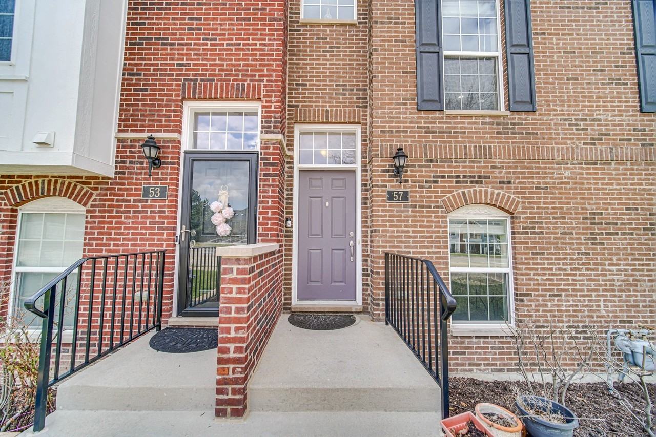 57 Margaret Dr - Photo 2 of 29