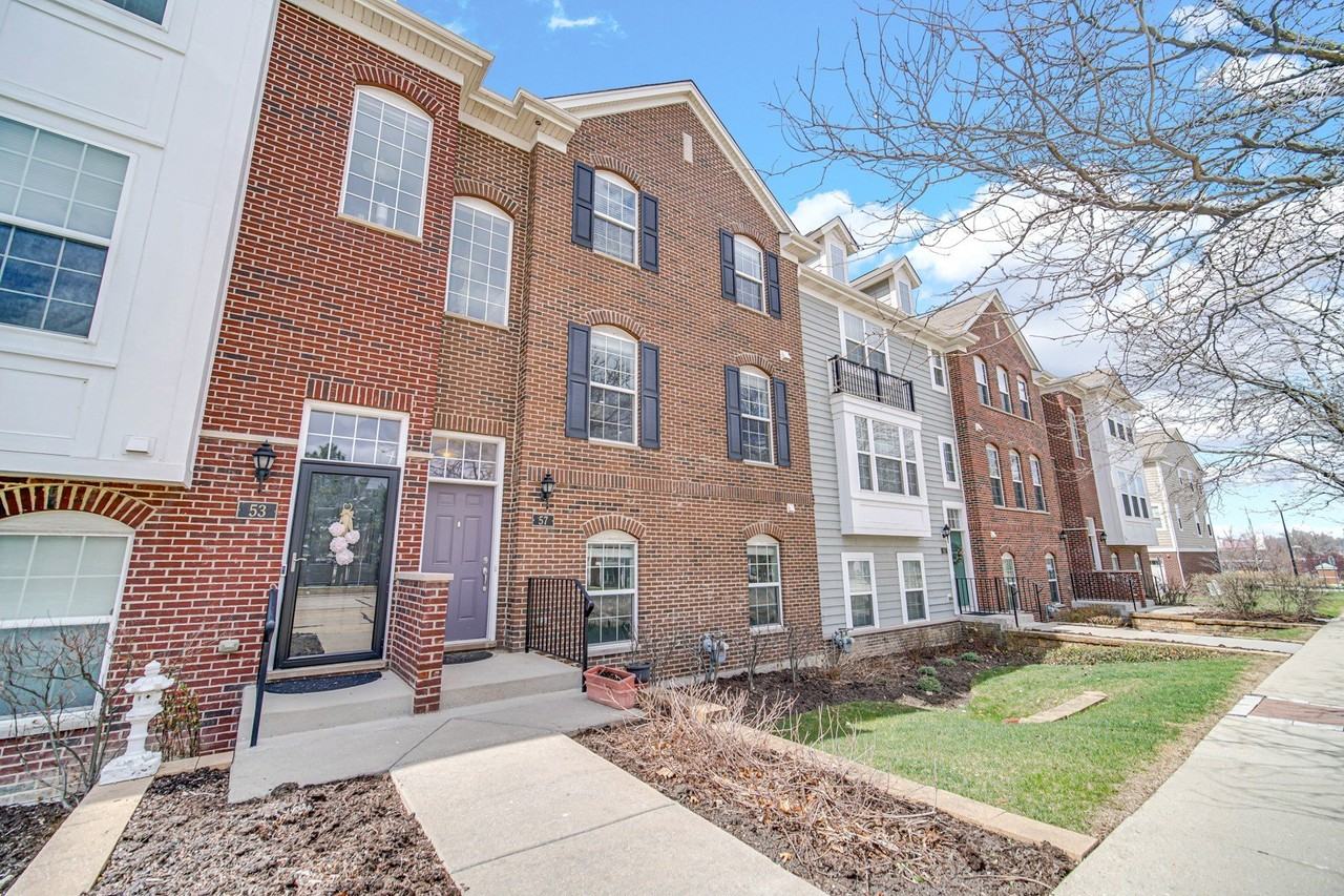 57 Margaret Dr - Photo 3 of 29