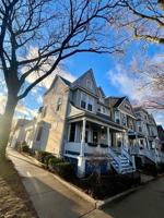 featured image of 3700 N Hermitage Ave