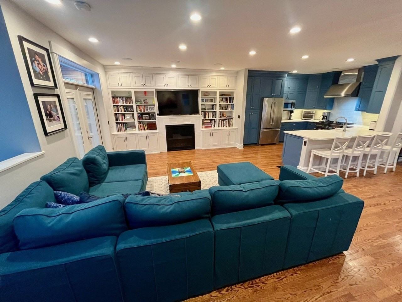 3700 N Hermitage Ave - Photo 5 of 50