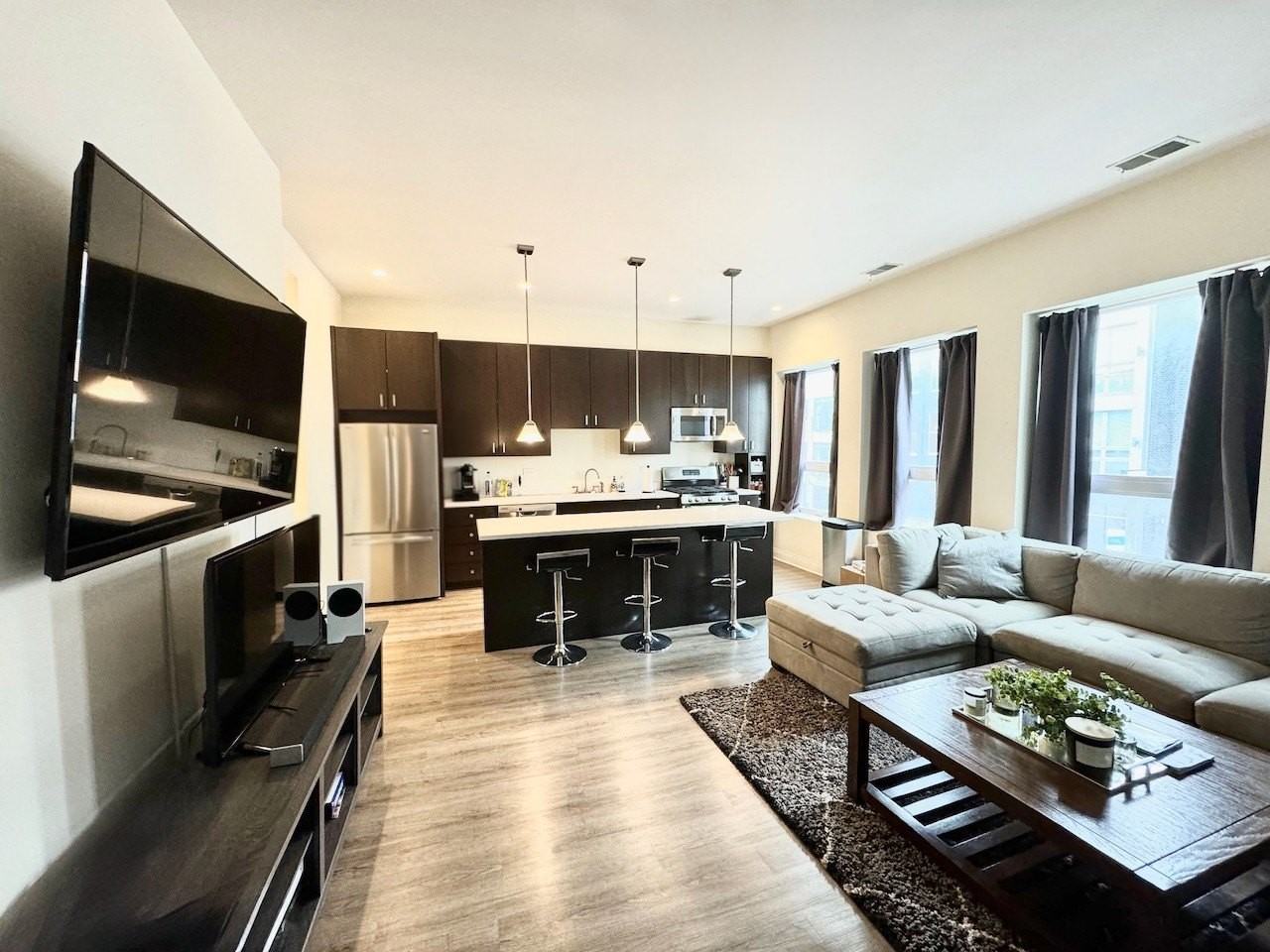 1750 W North Ave Apt 2 - Photo 2 of 22