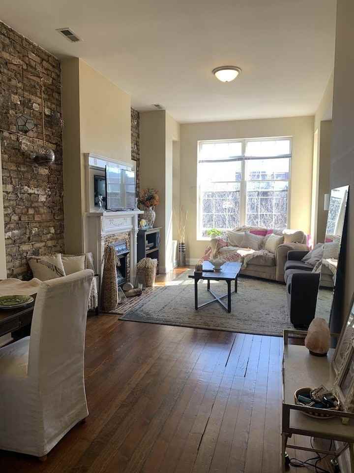 1740 W Huron St Apt 3f - Photo 2 of 18