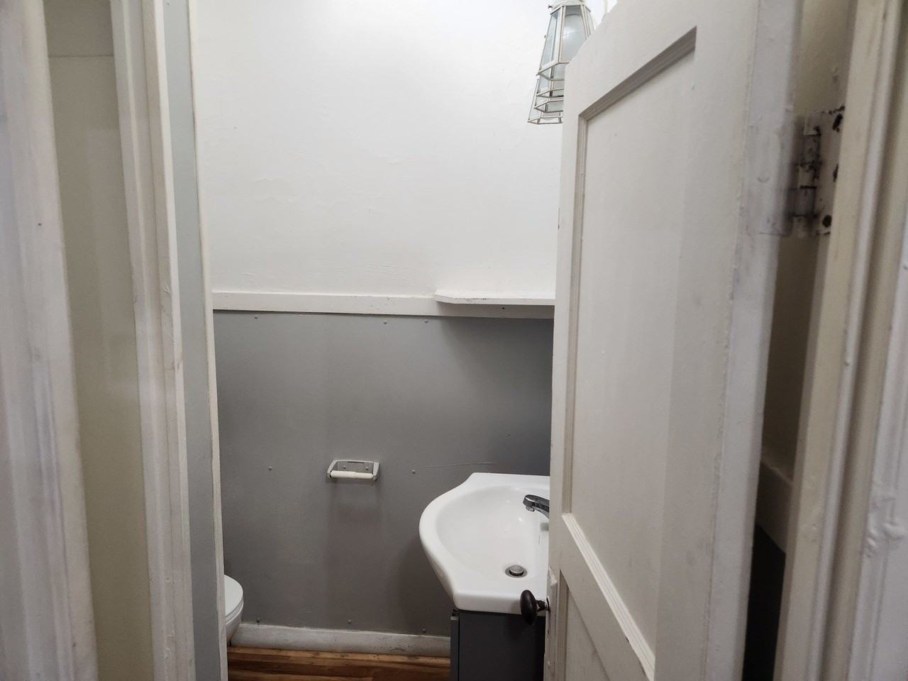 8 E Railroad St Apt 3 - Photo 6 of 6